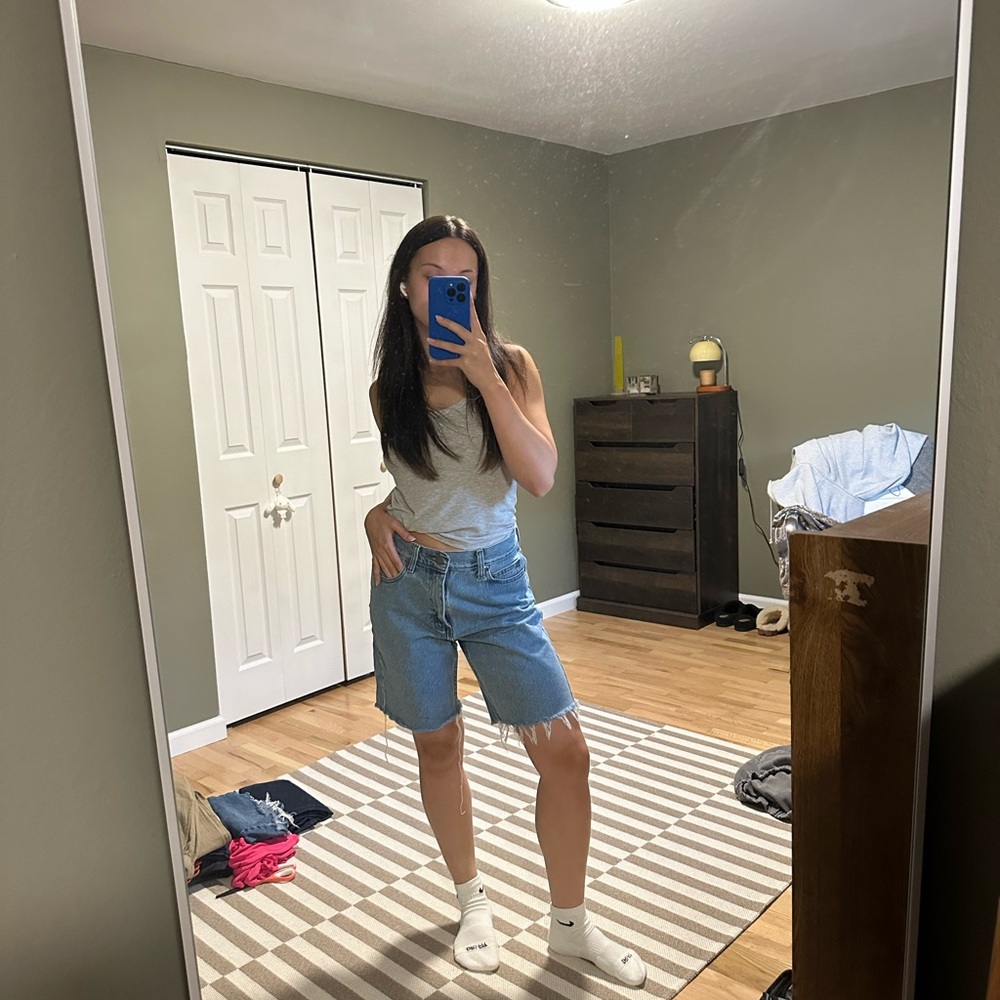 Lee’s Loose Cutoff Shorts